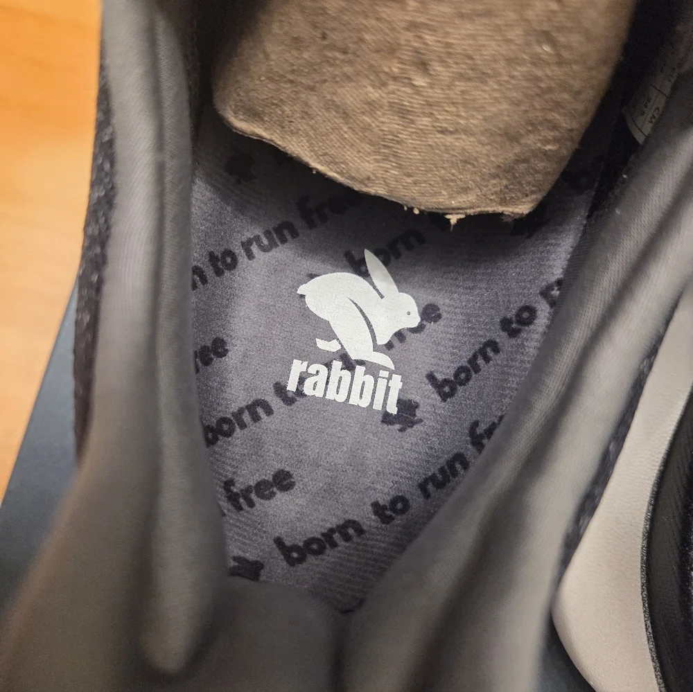 Rabbit Dream Chaser Running Shoes Women's Size 7.5 Black  New In Box